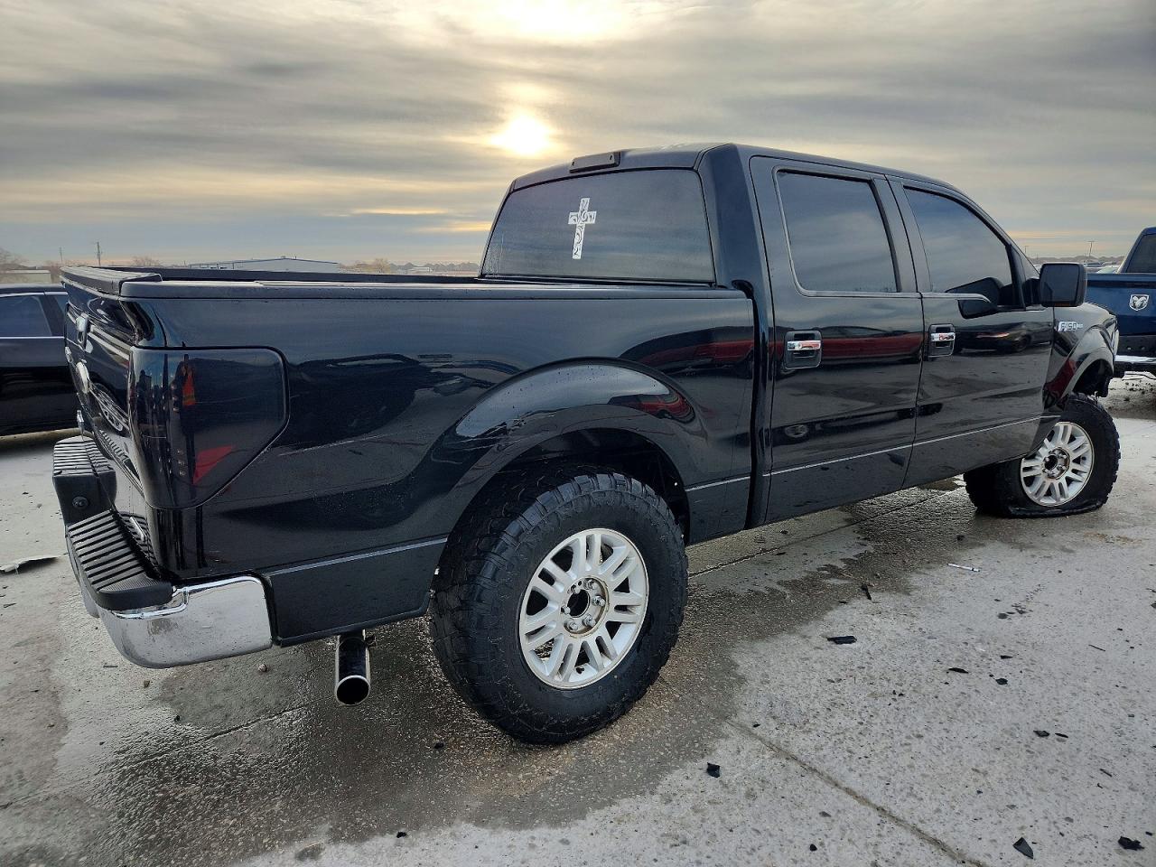 2011 FORD F150 SUPERCREW photo 3