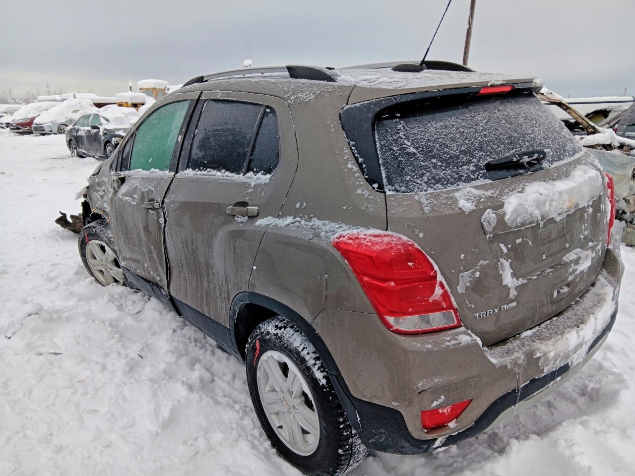 2020 CHEVROLET TRAX 1LT photo 2