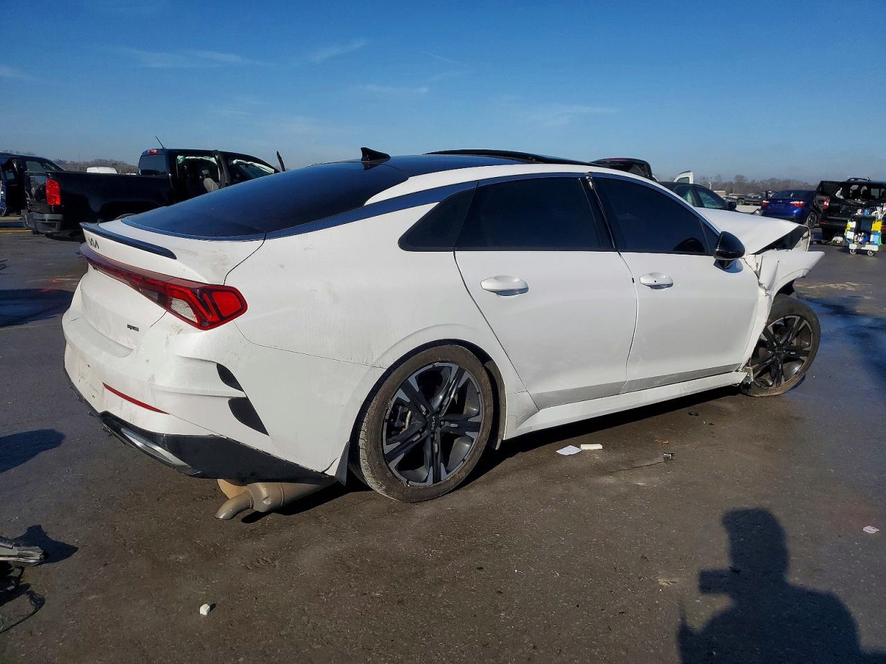 2023 KIA K5 GT LINE photo 3