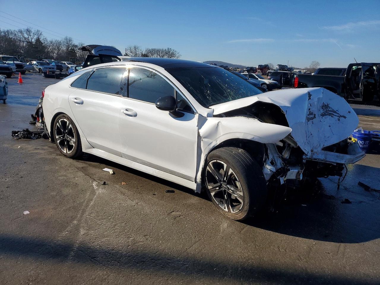 2023 KIA K5 GT LINE photo 4