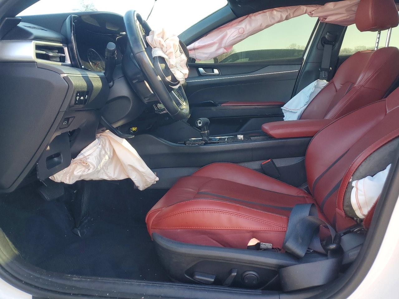 2023 KIA K5 GT LINE photo 7