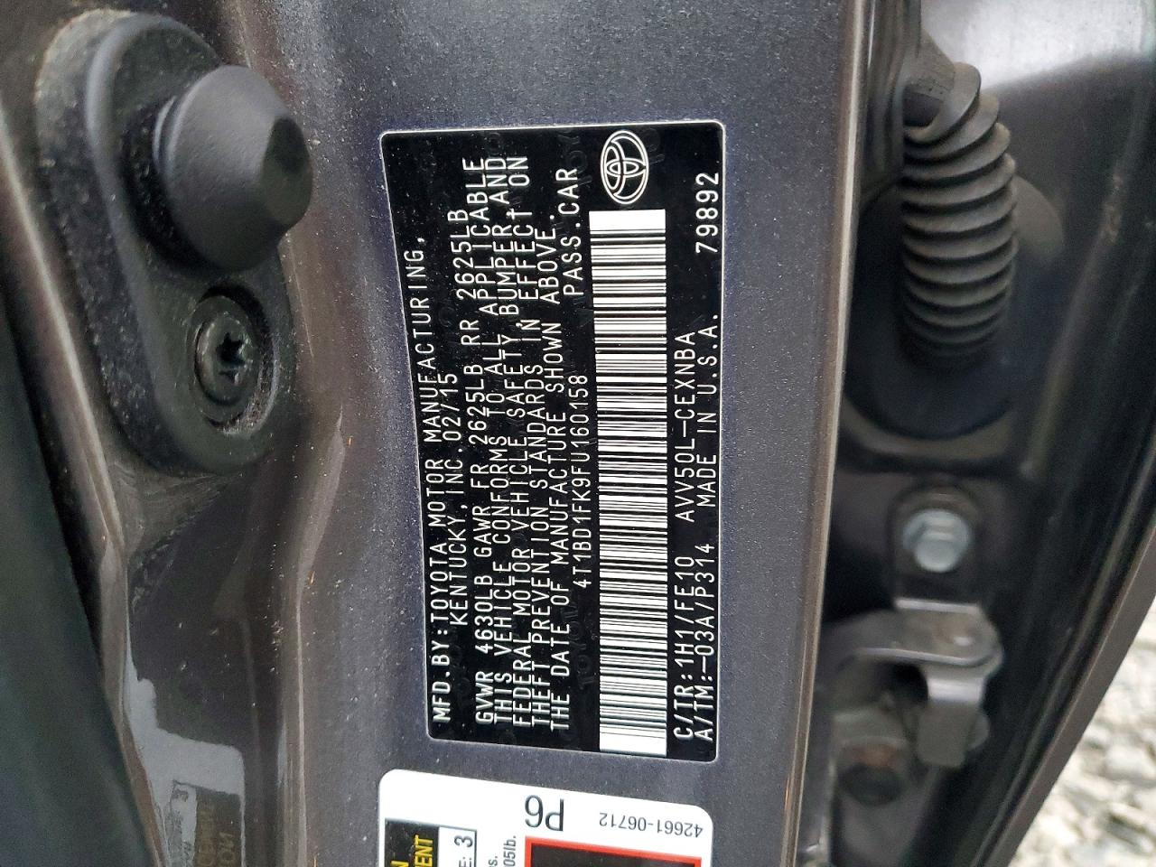 2015 TOYOTA CAMRY HYBRID photo 13