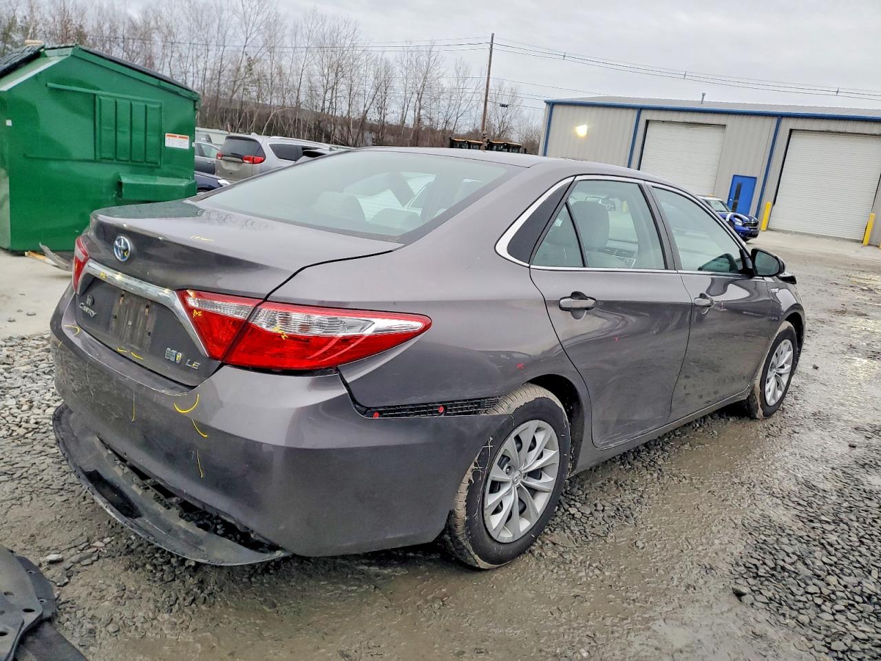 2015 TOYOTA CAMRY HYBRID photo 3