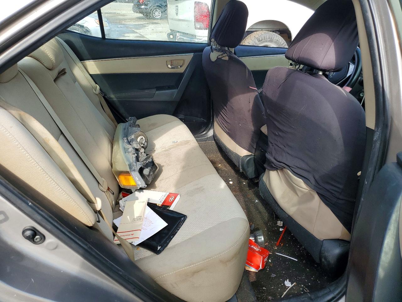 2016 TOYOTA COROLLA L photo 10