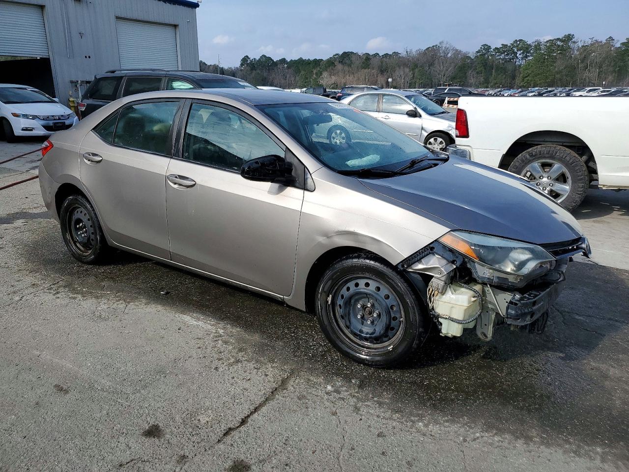 2016 TOYOTA COROLLA L photo 4