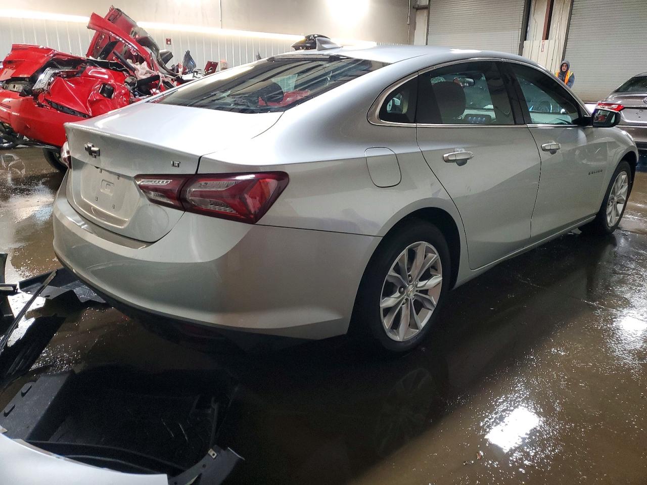 2022 CHEVROLET MALIBU LT photo 3