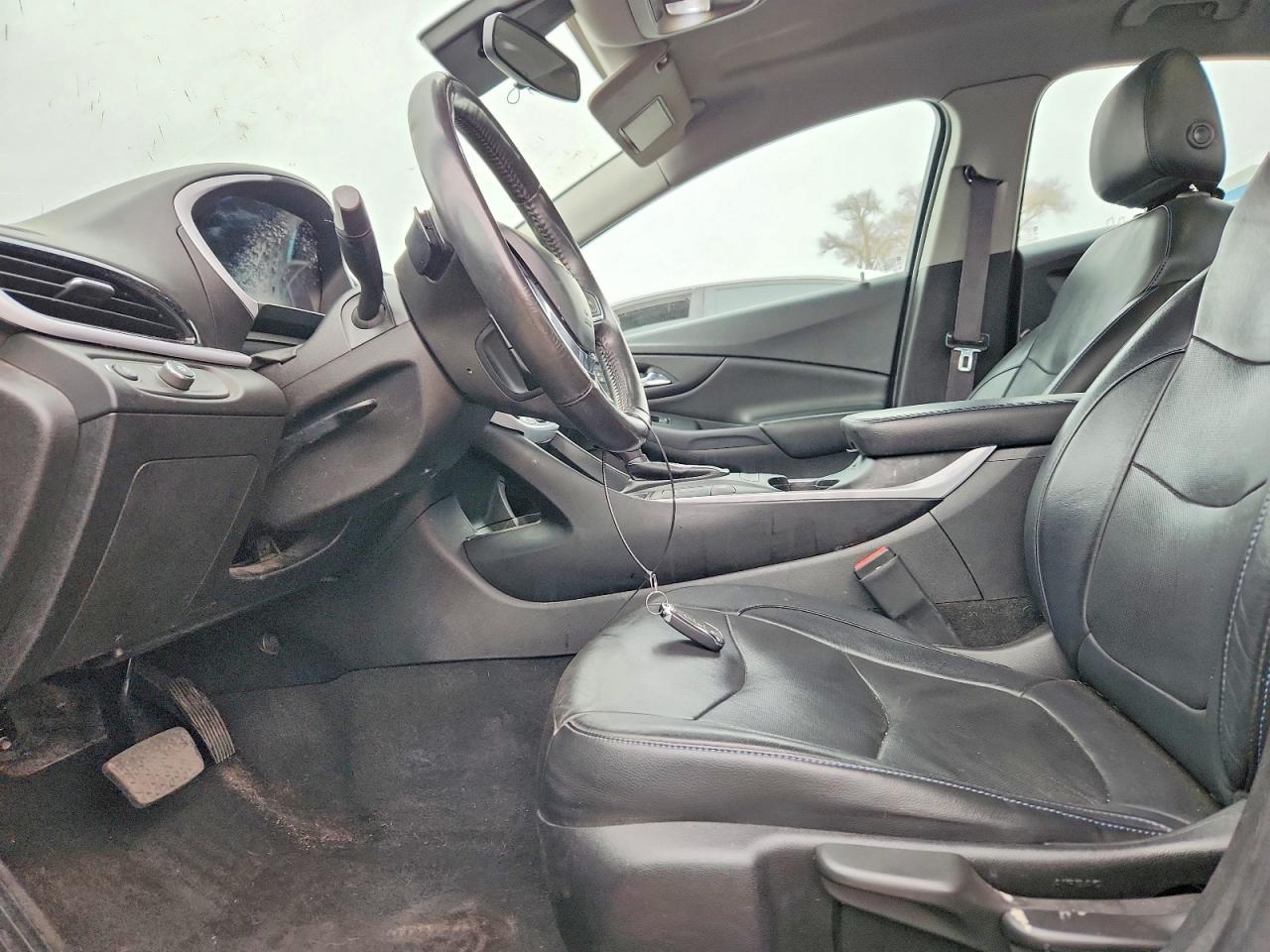 2017 CHEVROLET VOLT LT photo 7
