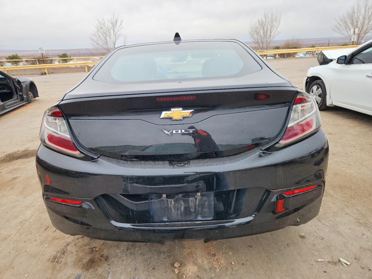 2017 CHEVROLET VOLT LT photo 6