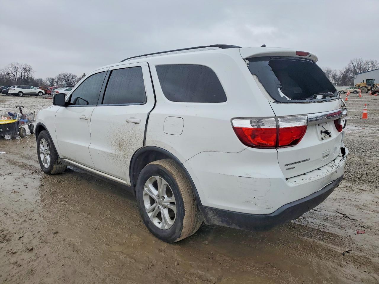 2013 DODGE DURANGO SXT photo 2