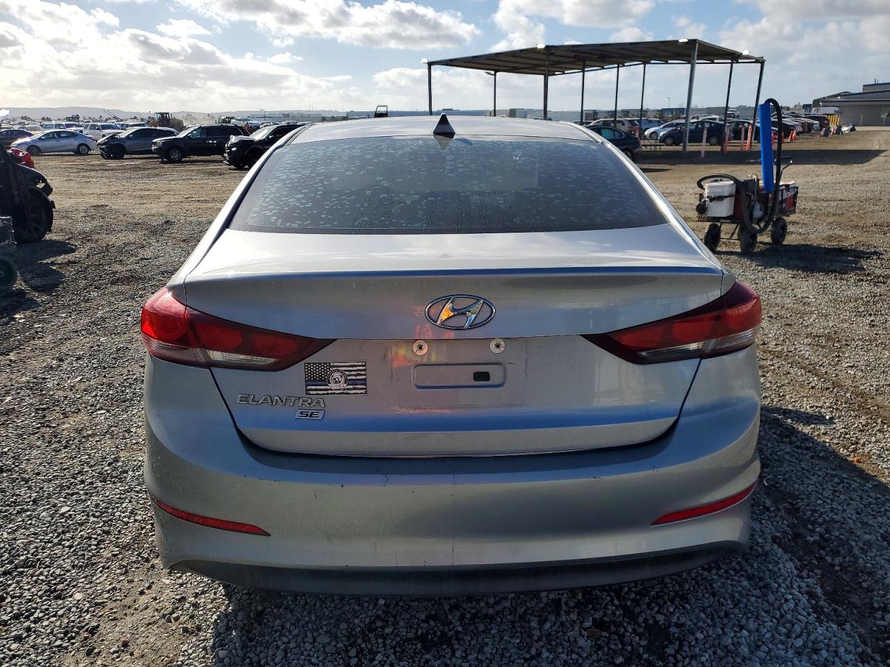 2017 HYUNDAI ELANTRA SE photo 11