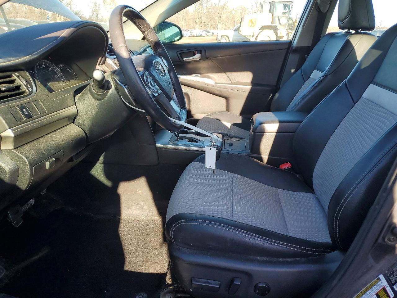2012 TOYOTA CAMRY BASE photo 7
