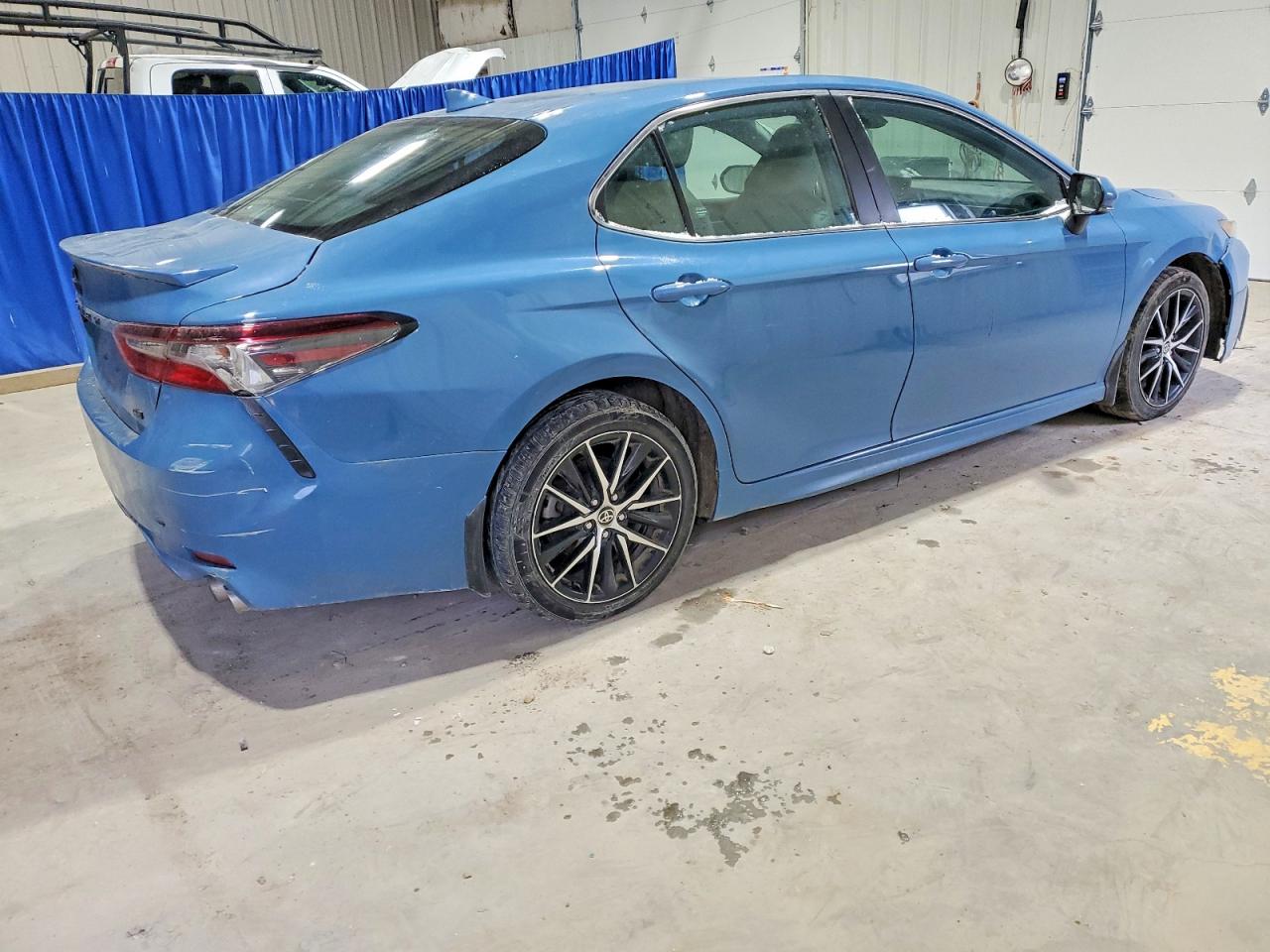 2023 TOYOTA CAMRY SE NIGHT SHADE photo 3