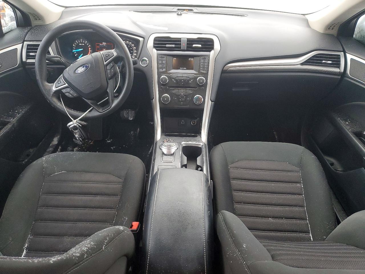 2017 FORD FUSION SE photo 8