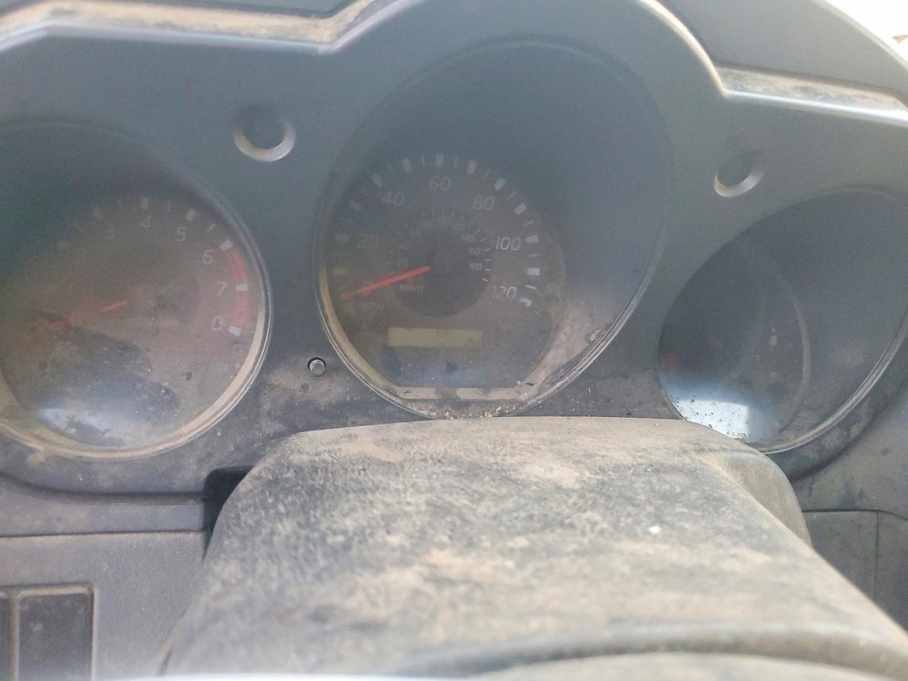 2002 NISSAN FRONTIER CREW CAB XE photo 9
