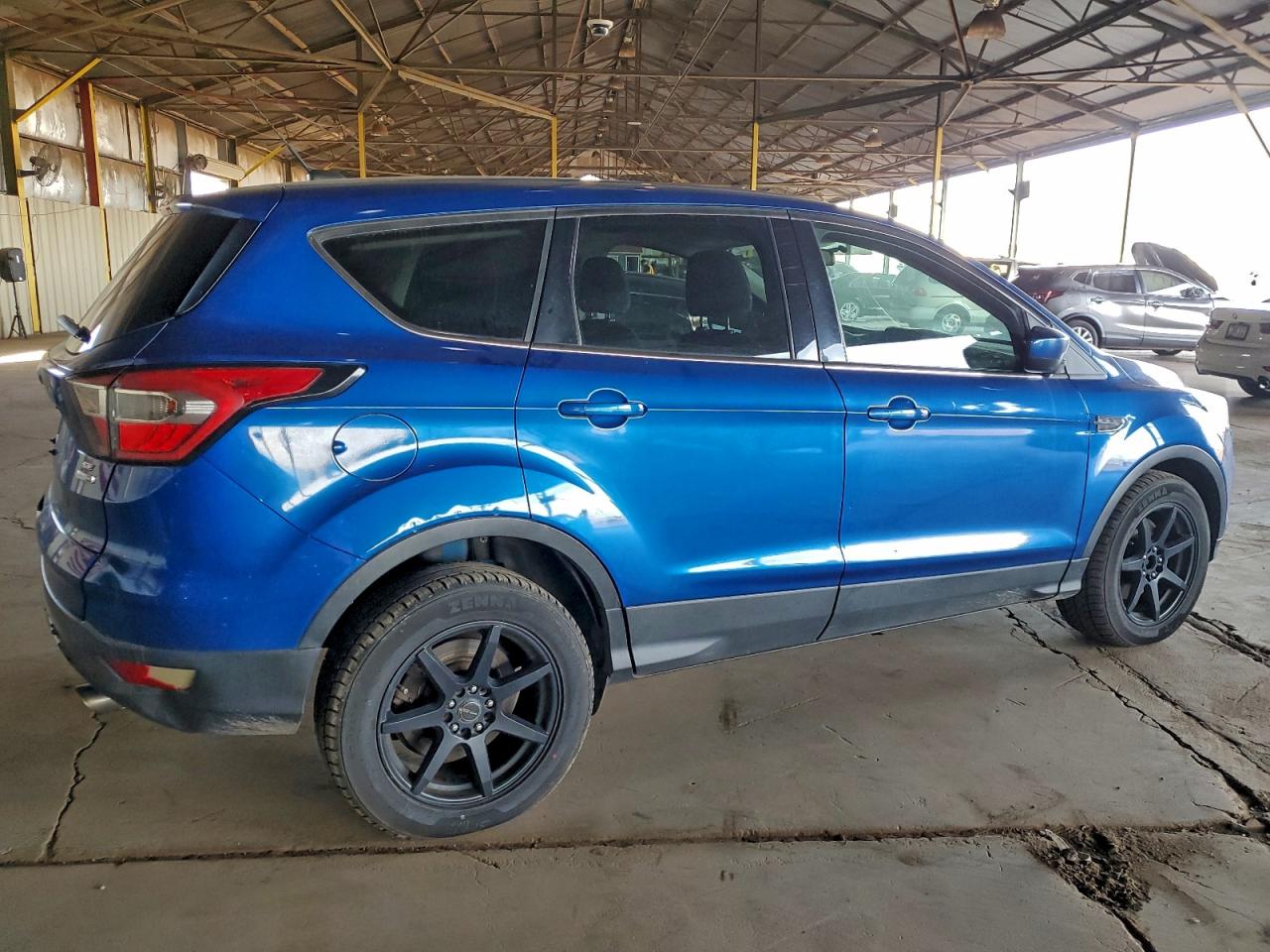 2017 FORD ESCAPE SE photo 3