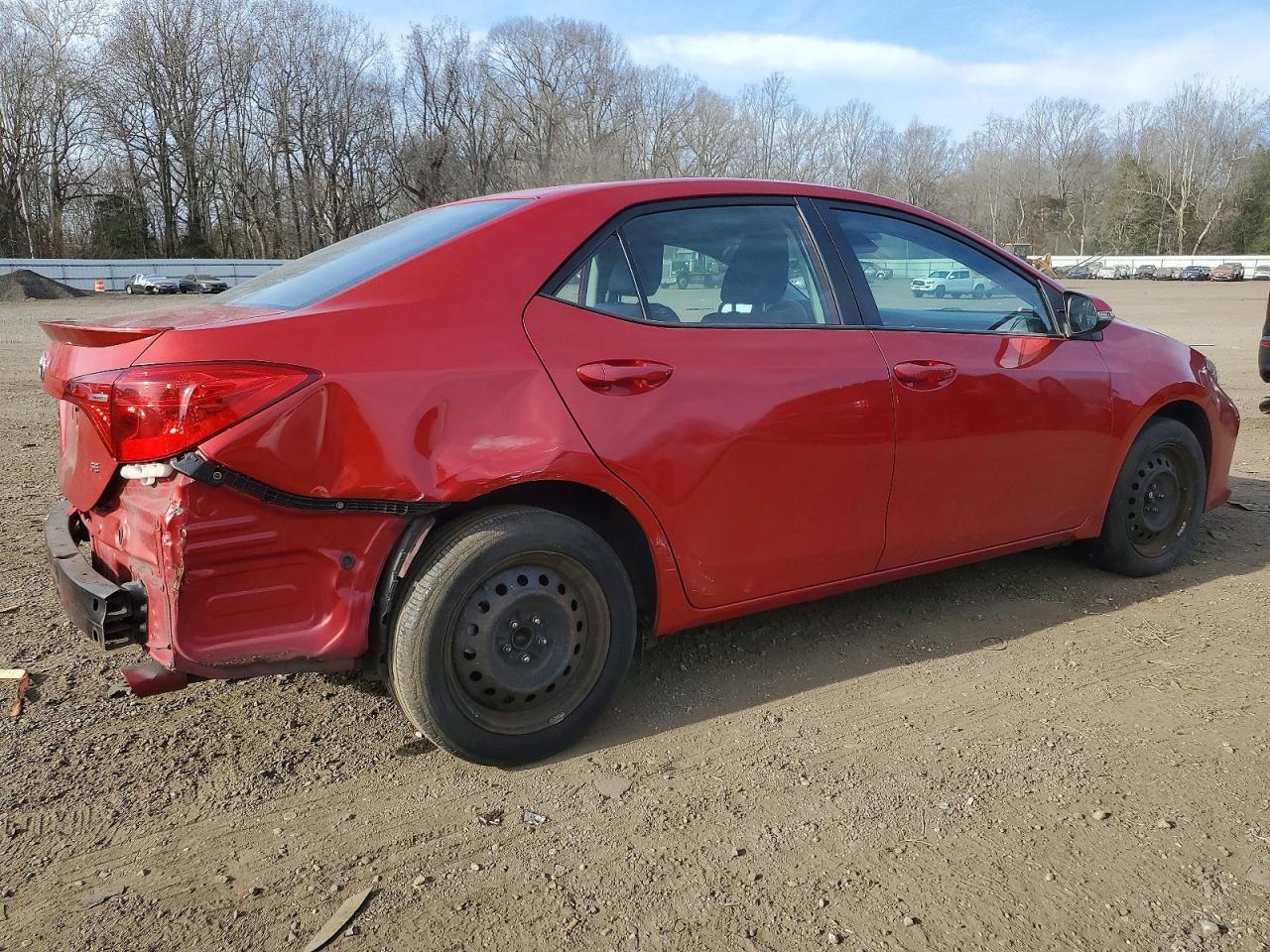 2017 TOYOTA COROLLA L photo 3