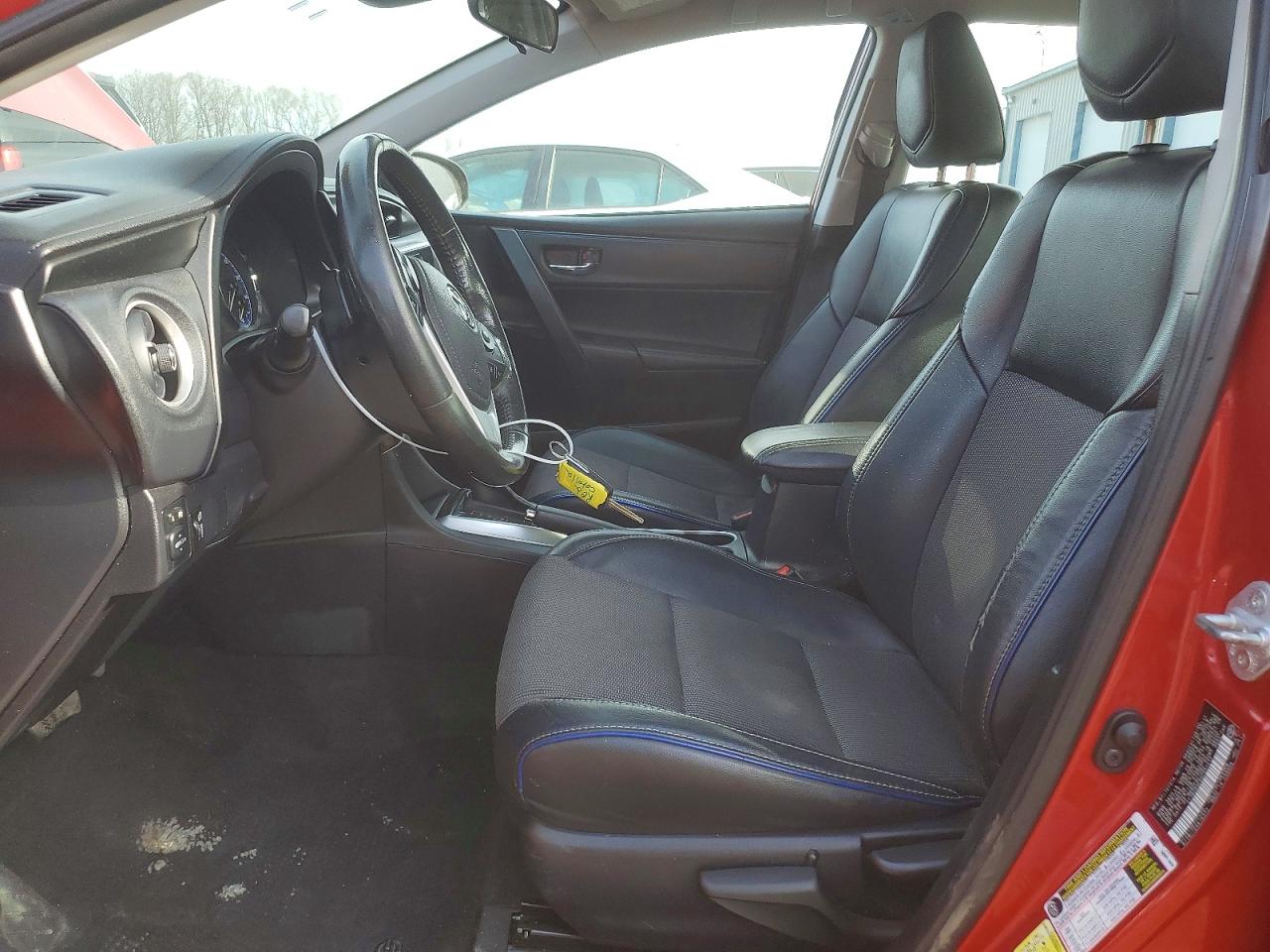 2017 TOYOTA COROLLA L photo 7