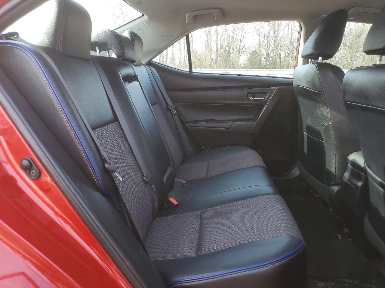 2017 TOYOTA COROLLA L photo 10