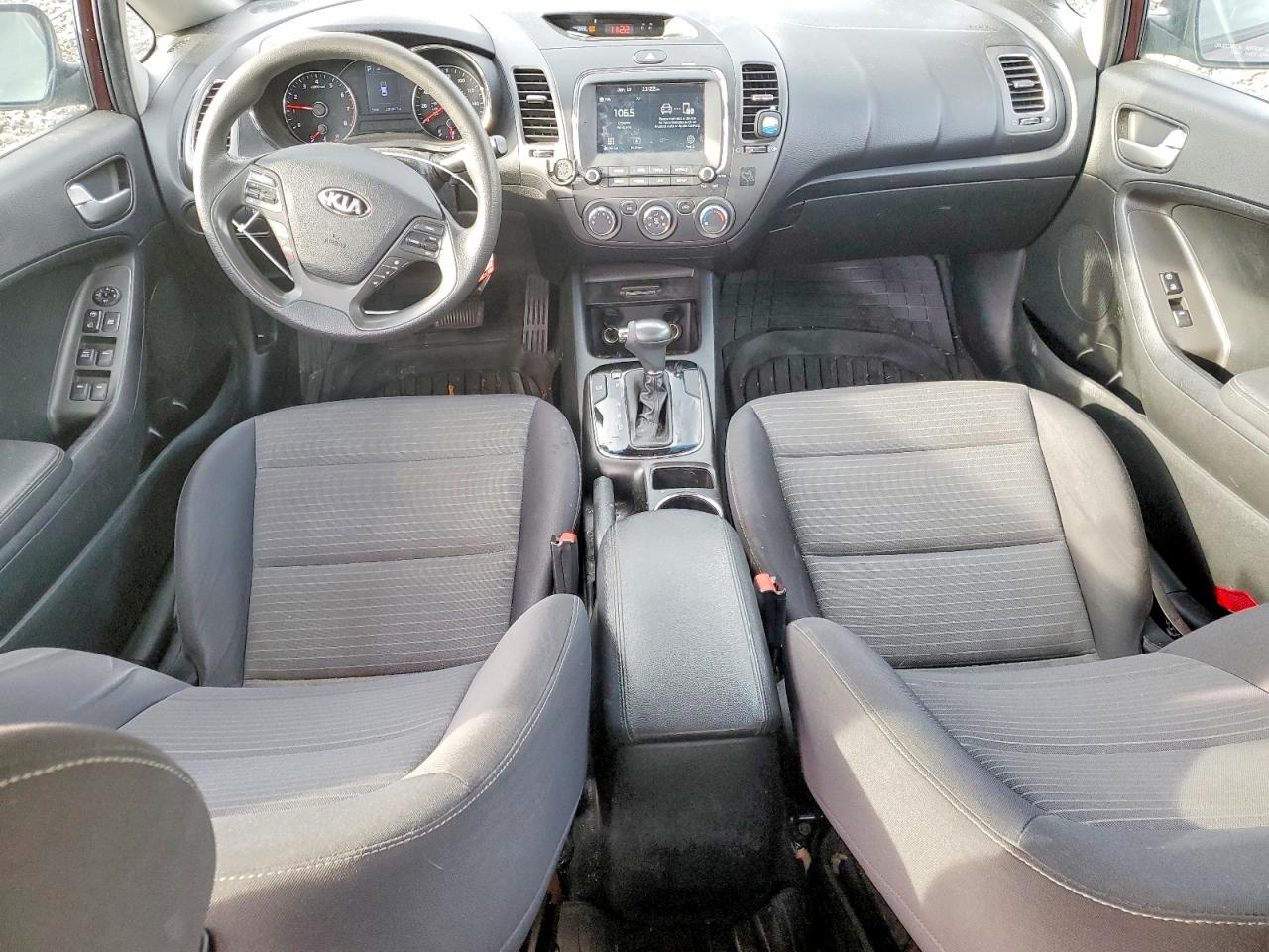 2018 KIA FORTE LX photo 8