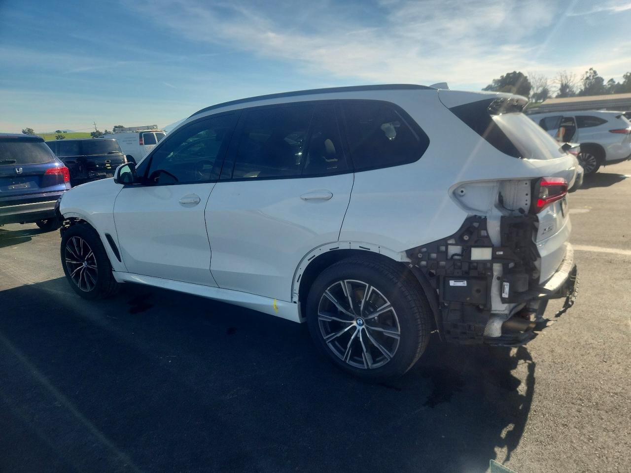 2022 BMW X5 XDRIVE40I photo 4