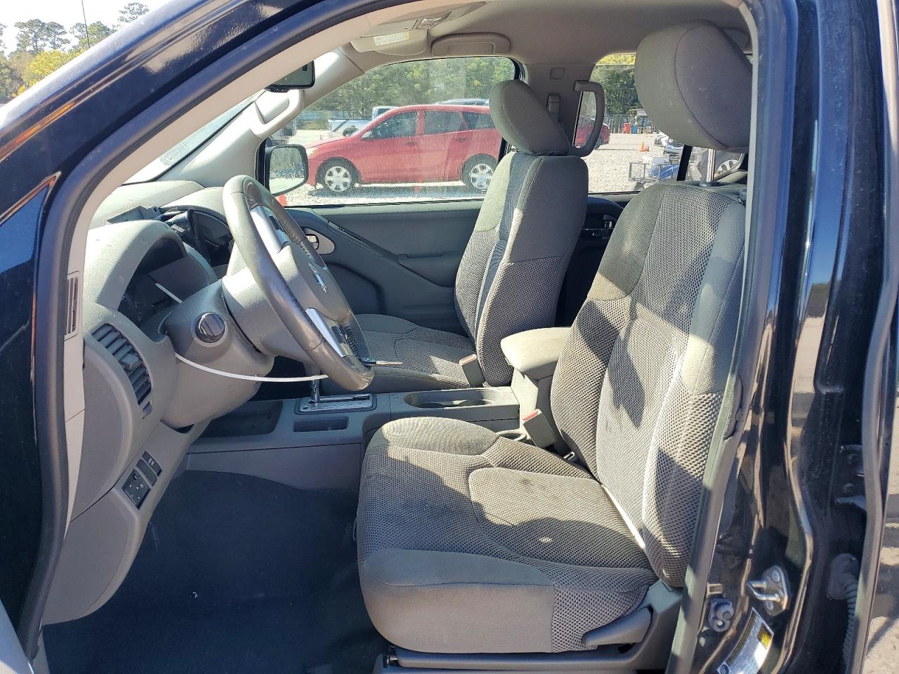 2019 NISSAN FRONTIER SV photo 7