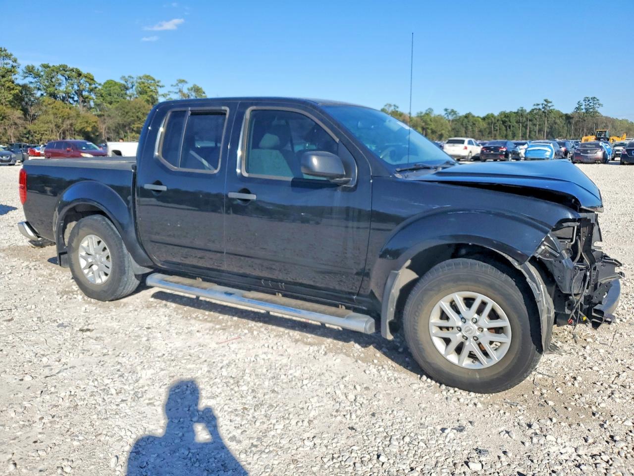 2019 NISSAN FRONTIER SV photo 4