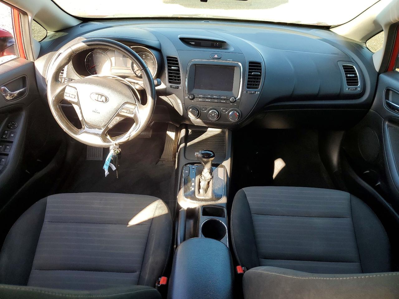 2017 KIA FORTE LX photo 8