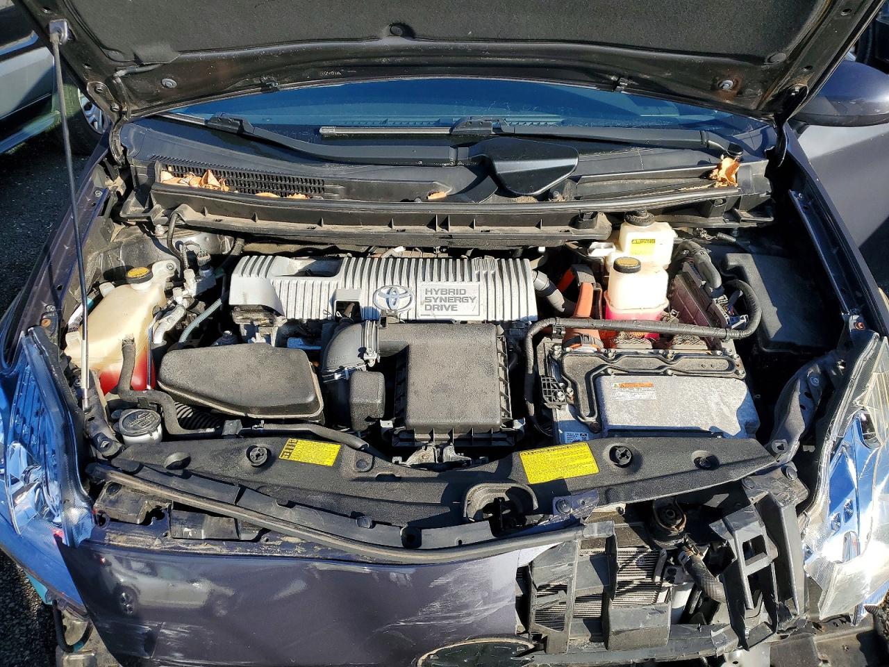 2011 TOYOTA PRIUS photo 11