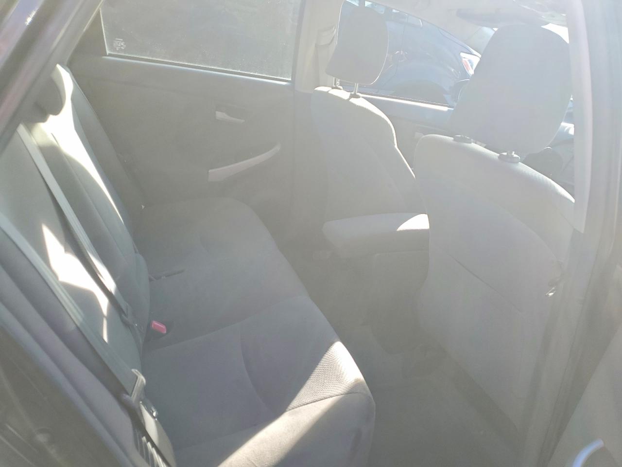 2011 TOYOTA PRIUS photo 10