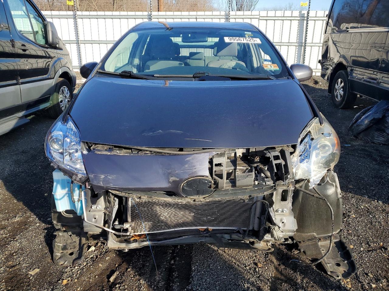 2011 TOYOTA PRIUS photo 5