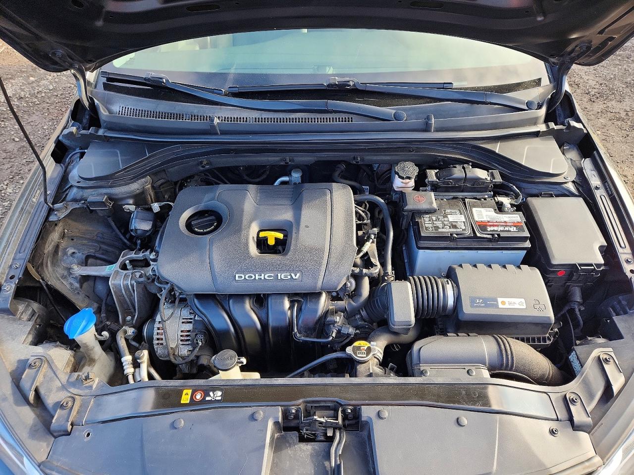 2018 HYUNDAI ELANTRA SE photo 11