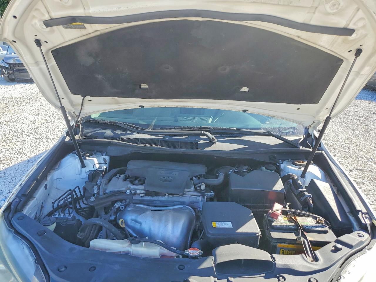2016 TOYOTA CAMRY SE photo 11