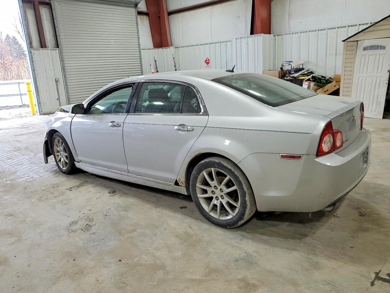 2009 CHEVROLET MALIBU LTZ photo 2