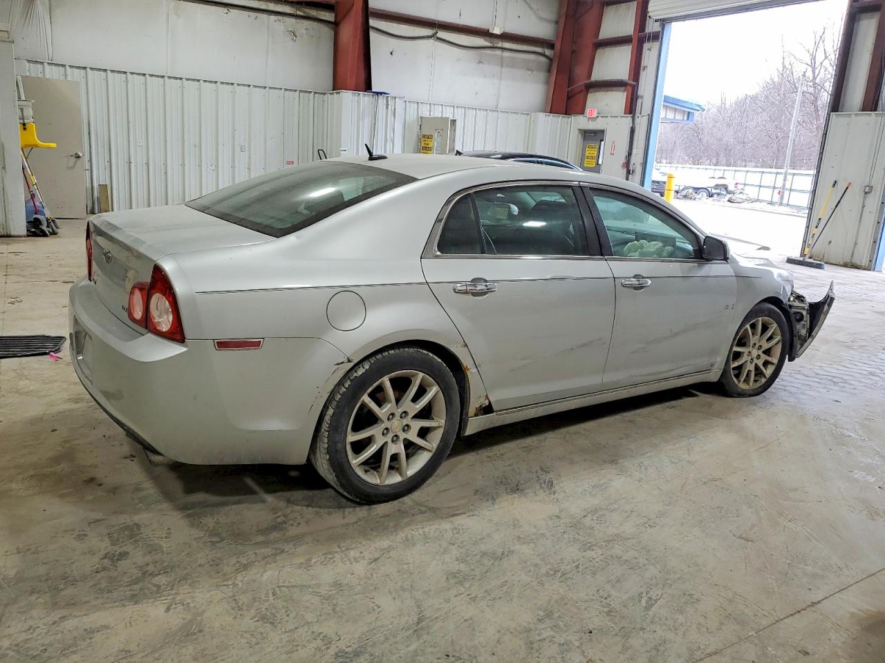 2009 CHEVROLET MALIBU LTZ photo 3
