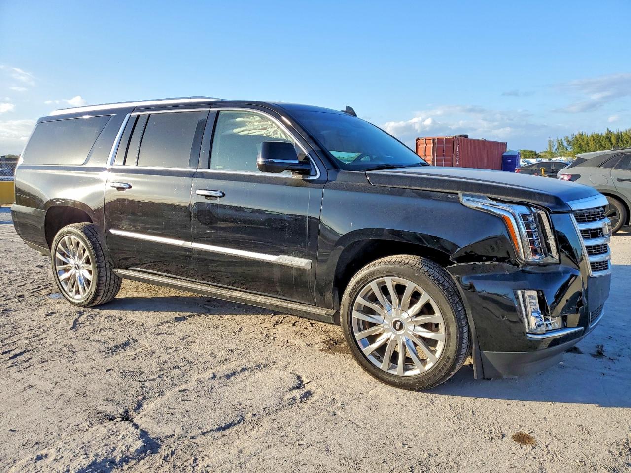 2019 CADILLAC ESCALADE ESV PREMIUM LUXURY photo 4
