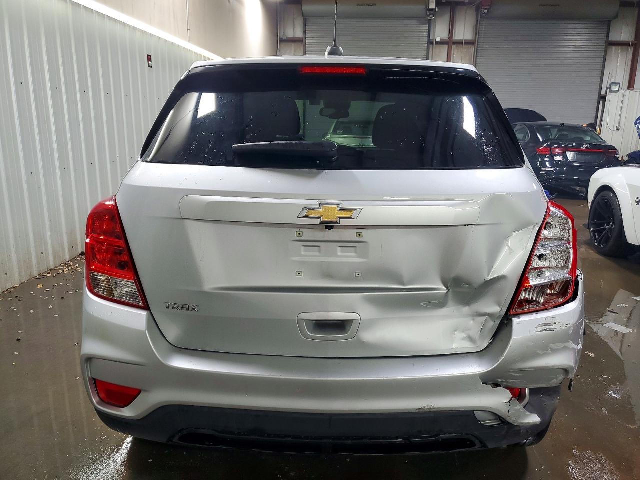 2019 CHEVROLET TRAX LS photo 6