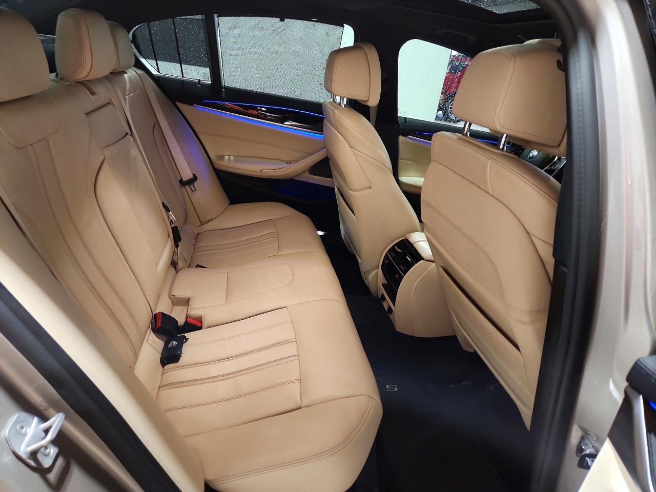 2017 BMW 530 XI photo 10