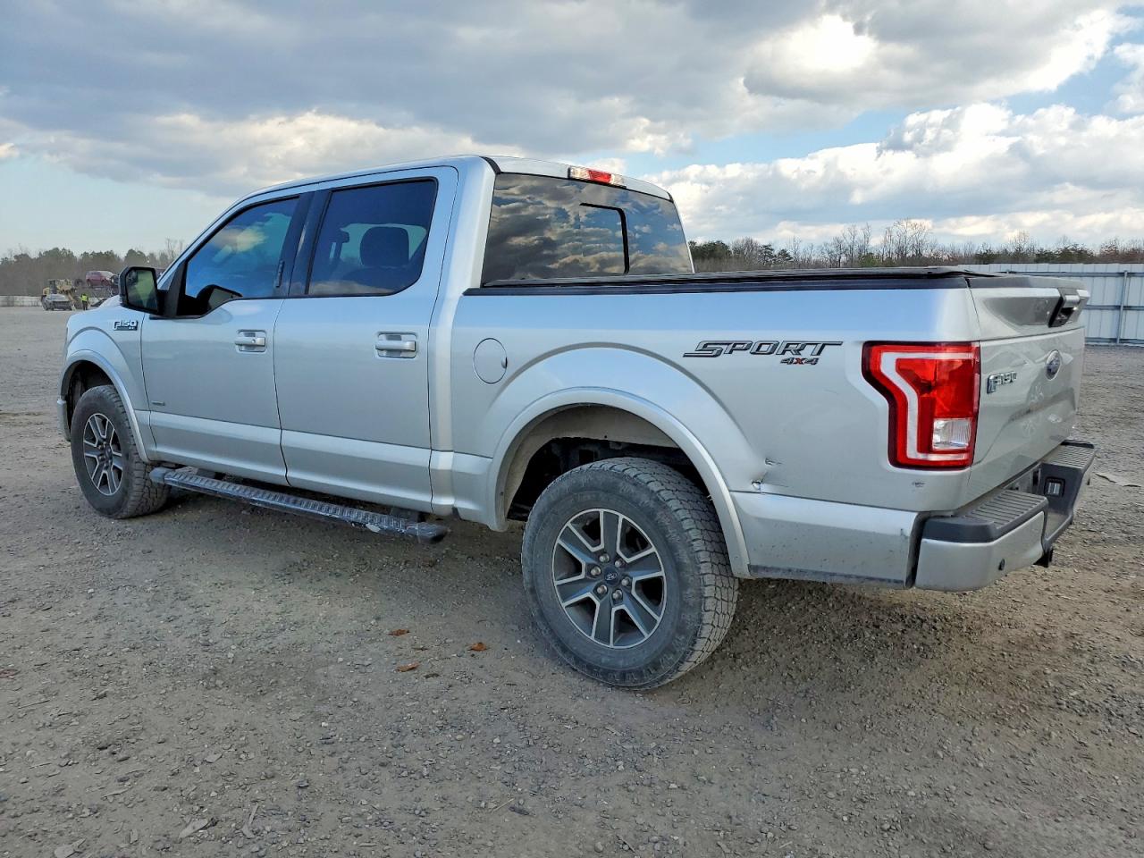 2016 FORD F150 SUPERCREW photo 2