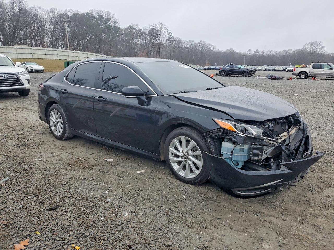2021 TOYOTA CAMRY LE photo 4