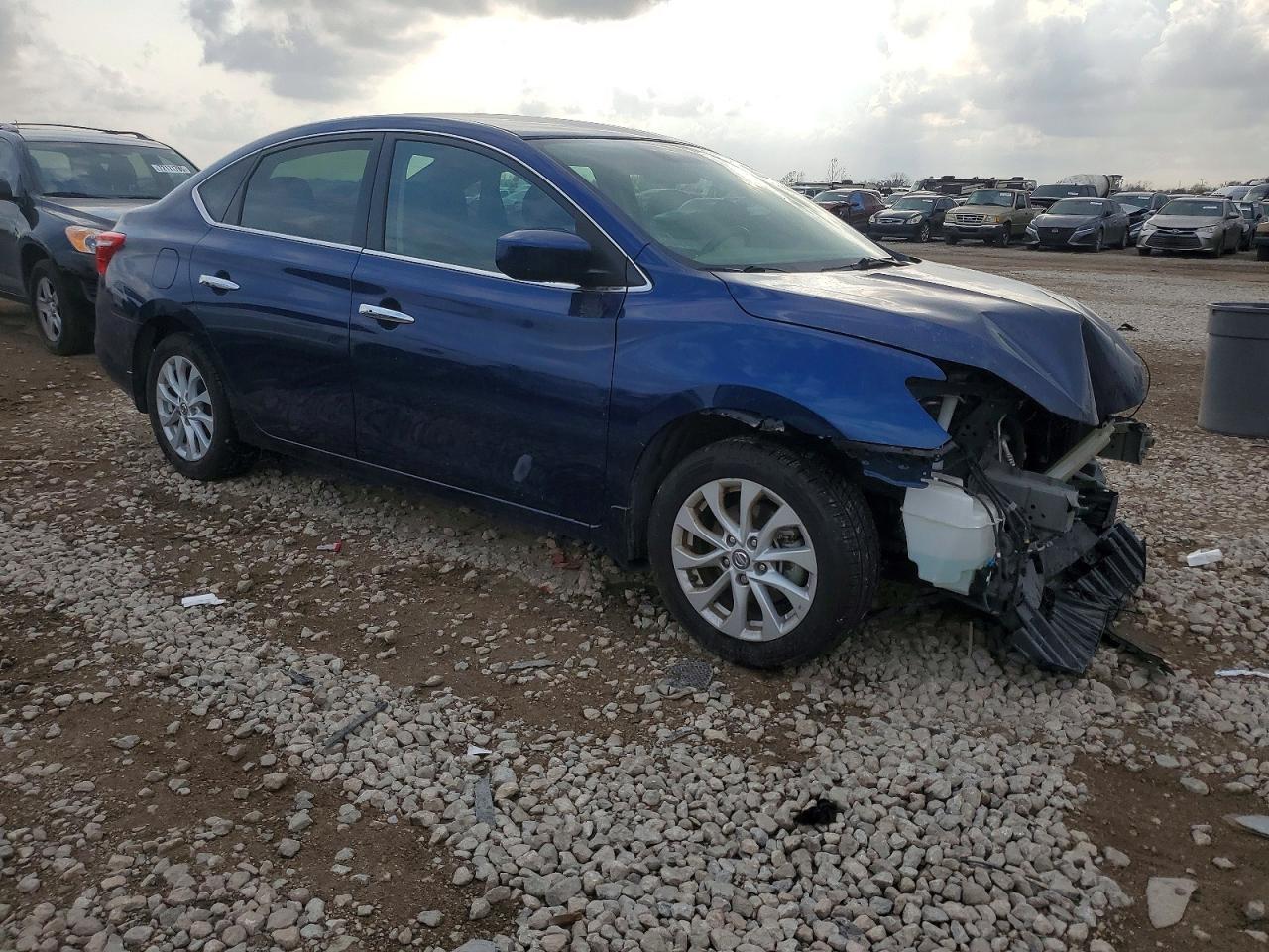 2019 NISSAN SENTRA S photo 4