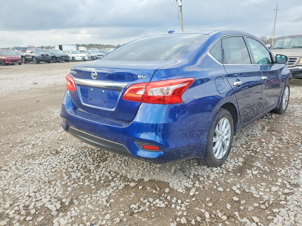 2019 NISSAN SENTRA S photo 3