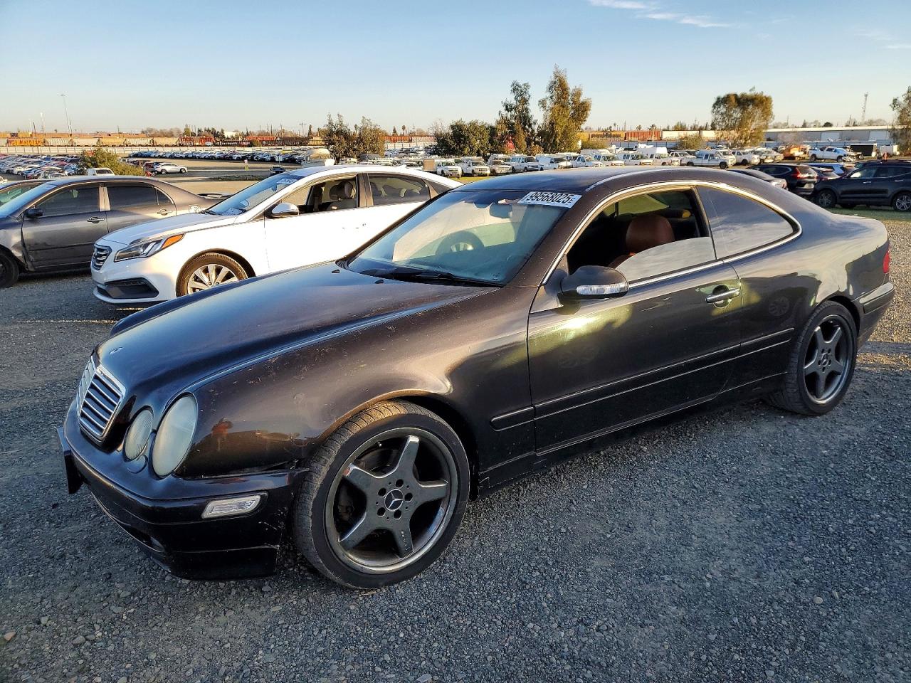 2002 MERCEDES-BENZ CLK