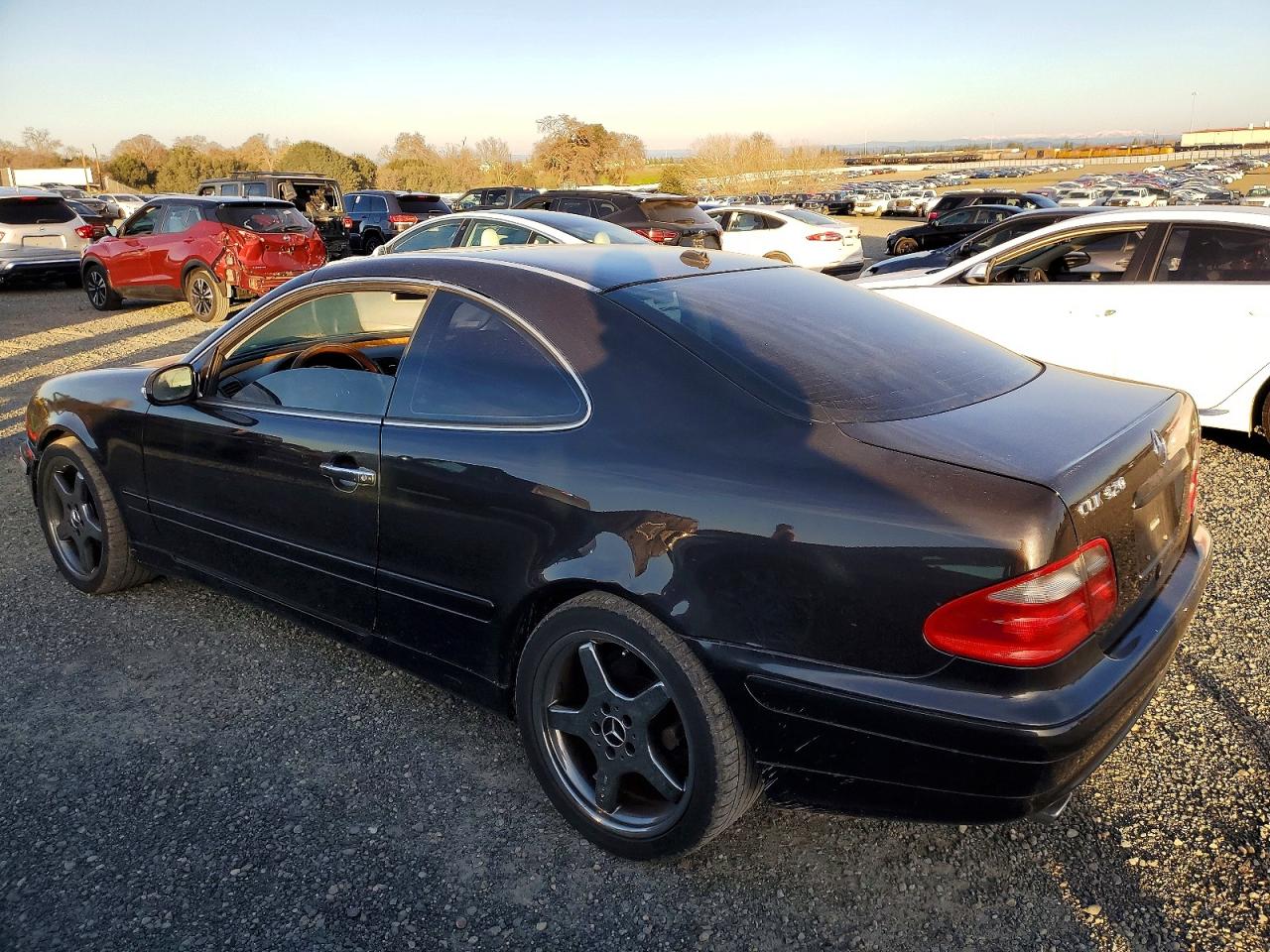 2002 MERCEDES-BENZ CLK 320 photo 2
