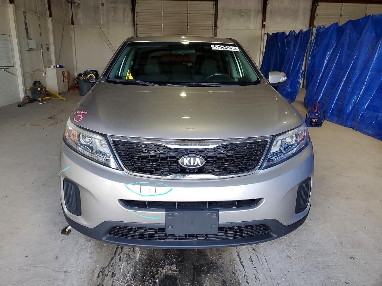 2015 KIA SORENTO LX photo 5