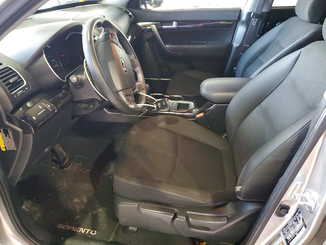 2015 KIA SORENTO LX photo 7