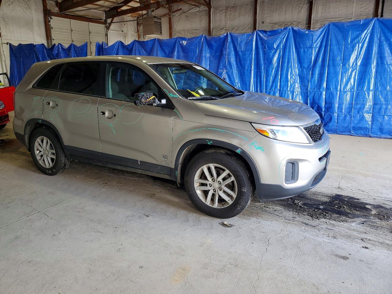 2015 KIA SORENTO LX photo 4