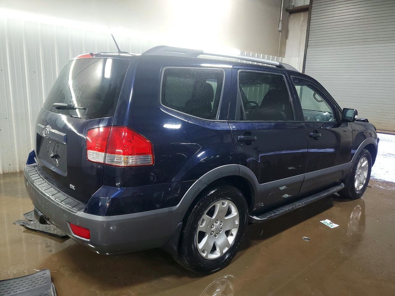 2009 KIA BORREGO LX photo 5