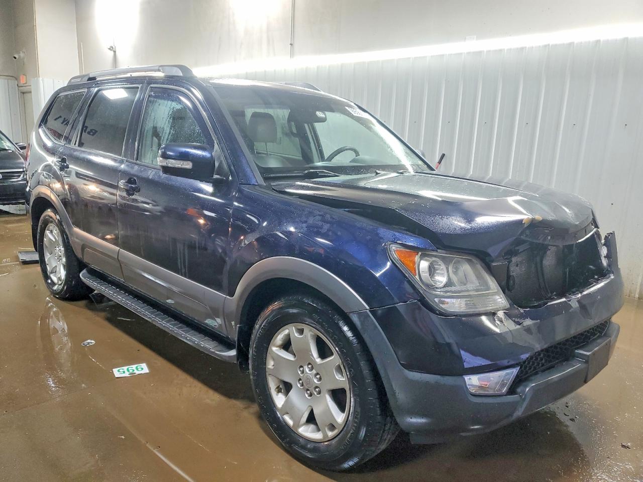 2009 KIA BORREGO LX photo 7