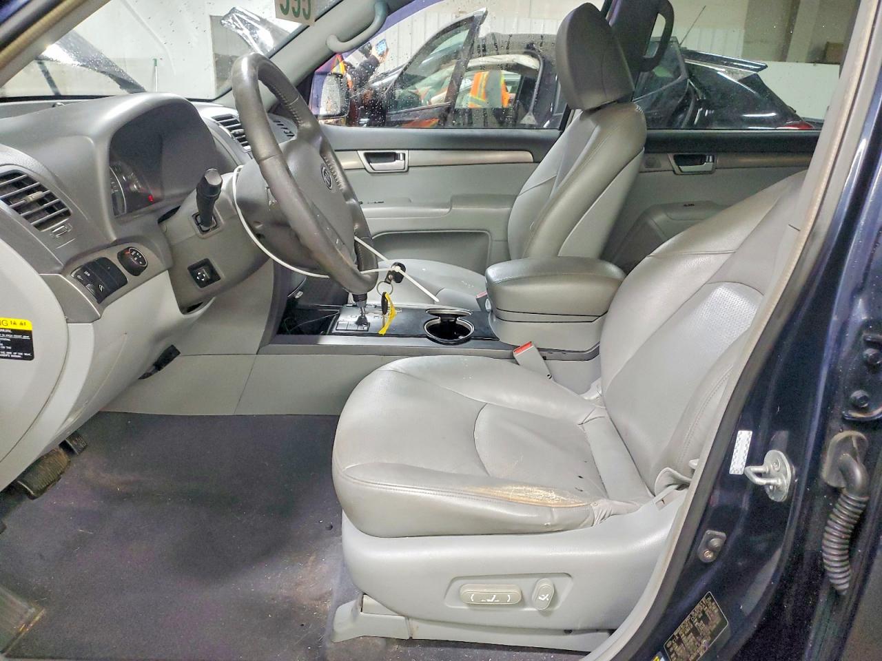 2009 KIA BORREGO LX photo 13