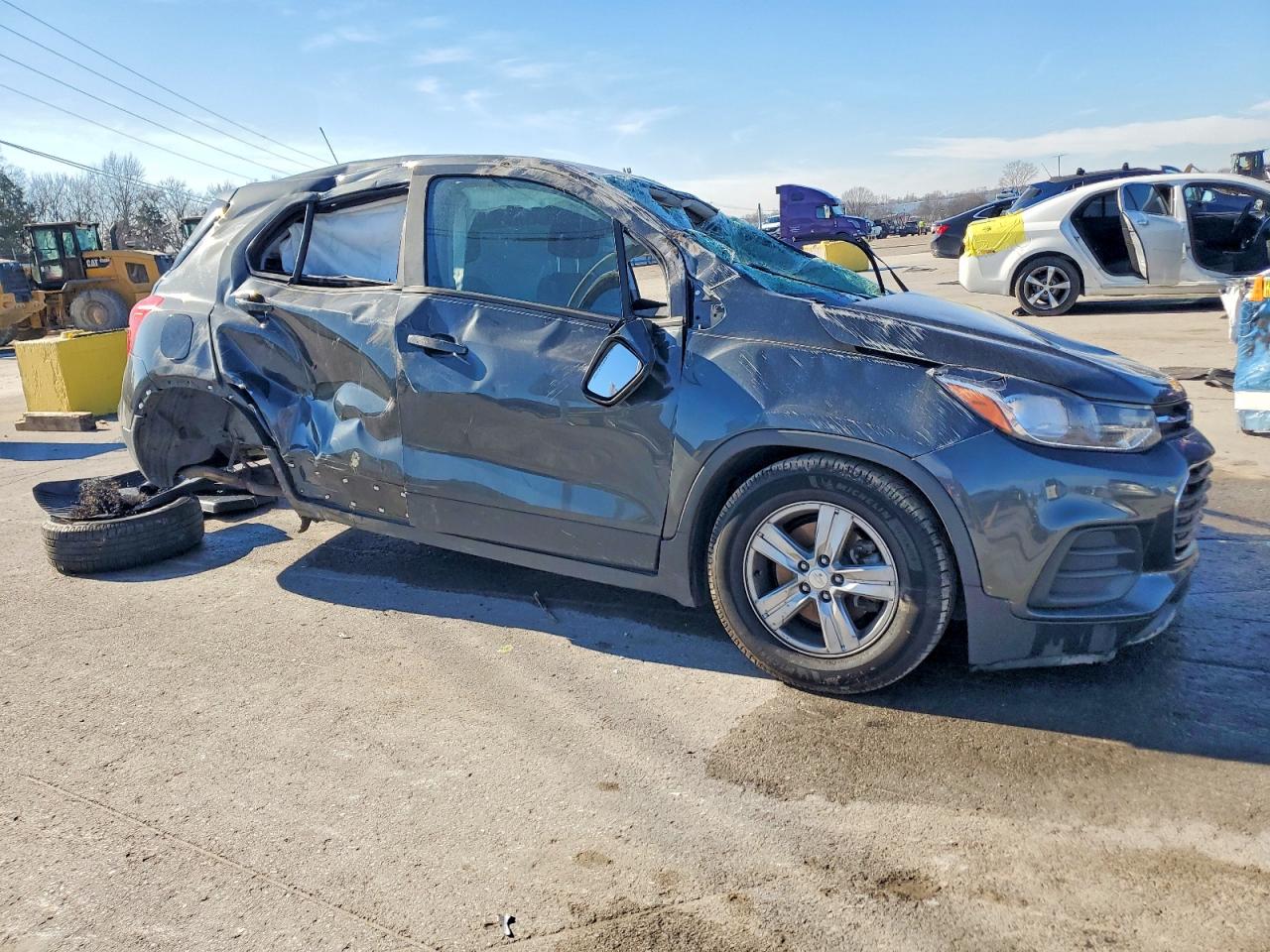 2019 CHEVROLET TRAX LS photo 4